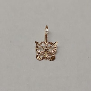 New 14k Yellow Gold Tiny Butterfly Charm Pendant