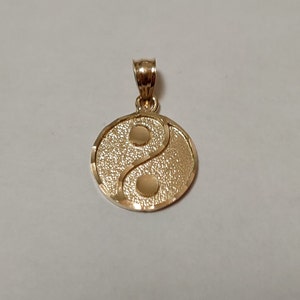 New 14k Yellow Gold Yin Yang Charm Pendant
