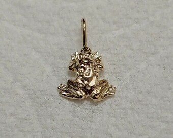 8pcs Antique silver plated nice little frog charm pendant T0612 8pcs Antique silver plated nice little frog charm pendant T0612