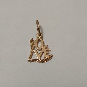 New 14k Yellow Gold Love Charm Pendant