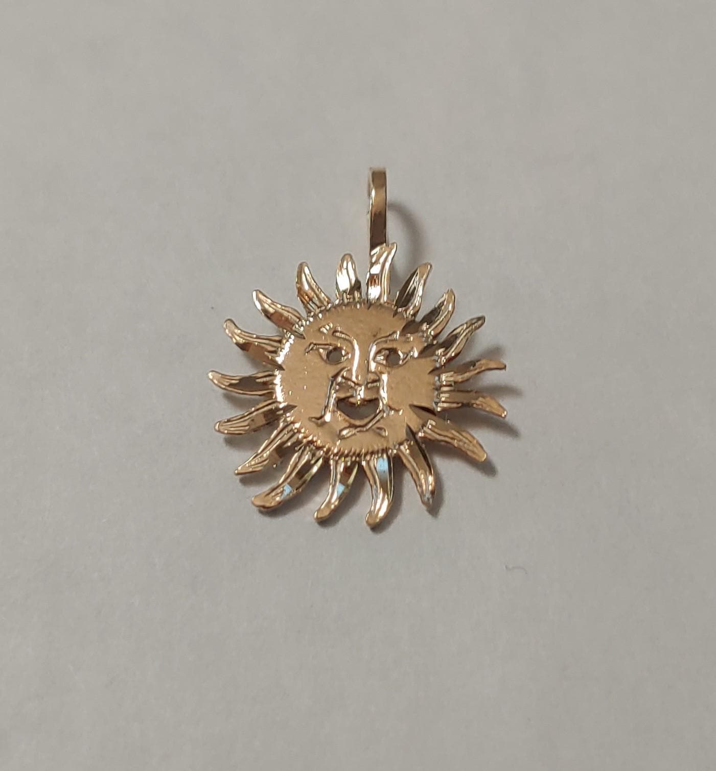 14K 585 Gold, Mond Und Sonne Anhänger, Goldschmuck, LKZ-00662 - 0,30