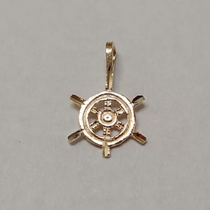 New 14k Yellow Gold Ship Sailor Wheel Charm Pendant