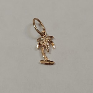 New 14k Yellow Gold Palm Tree Charm Pendant
