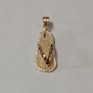 New 14k Yellow Gold Bigger Sandal Flip Flop #2 Charm Pendant