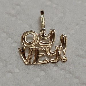 New 14k Yellow Gold Jewish Oy Vay Charm Pendant