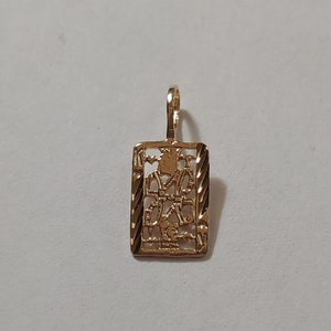 Nuevo colgante con dije de tarjeta King de oro amarillo de 14 k