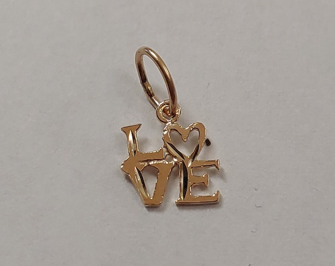 New 14k Yellow Gold Love Charm Pendant
