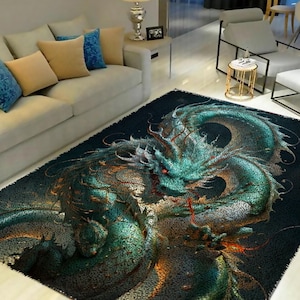 Peut inclure: Un tapis de salon noir et bleu sarcelle avec un motif de dragon. Le tapis est fait d'un matériau doux et moelleux et a un aspect moderne et abstrait.