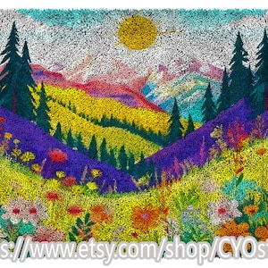 Peut inclure: Illustration de paysage coloré avec une prairie vibrante de fleurs jaunes, violettes et vertes. De grands arbres à feuilles persistantes et un soleil doré se détachent sur fond de montagnes et de ciel nuageux.