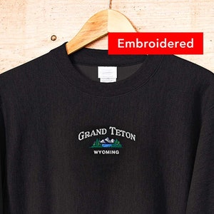 Grand Teton Wyoming Sweatshirt, vintage national park crewneck embroidered