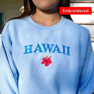 Embroidered Hawaii Crewneck, vintage Hibiscus Sweatshirt, the aloha state, hawaii souvenir gift