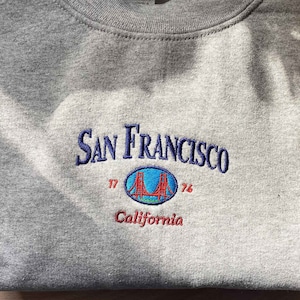 San Francisco Sweatshirt, vintage california crewneck embroidered, Golden Gate Bridge sweater