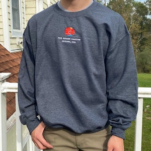 Custom embroidered sweatshirt crewneck, Personalized TShirt, customized logo image 6