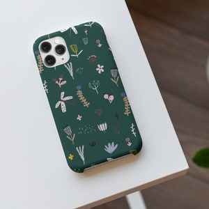 Green Pattern | Cute iPhone Case, iPhone 14 Pro Case Aesthetic, Phone Case iPhone 13, iPhone 12 Case Aesthetic, iPhone Case Green