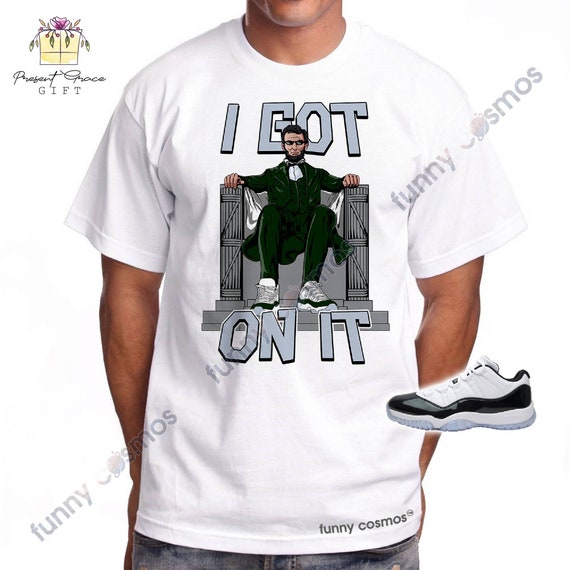 jordan 11 emerald on feet