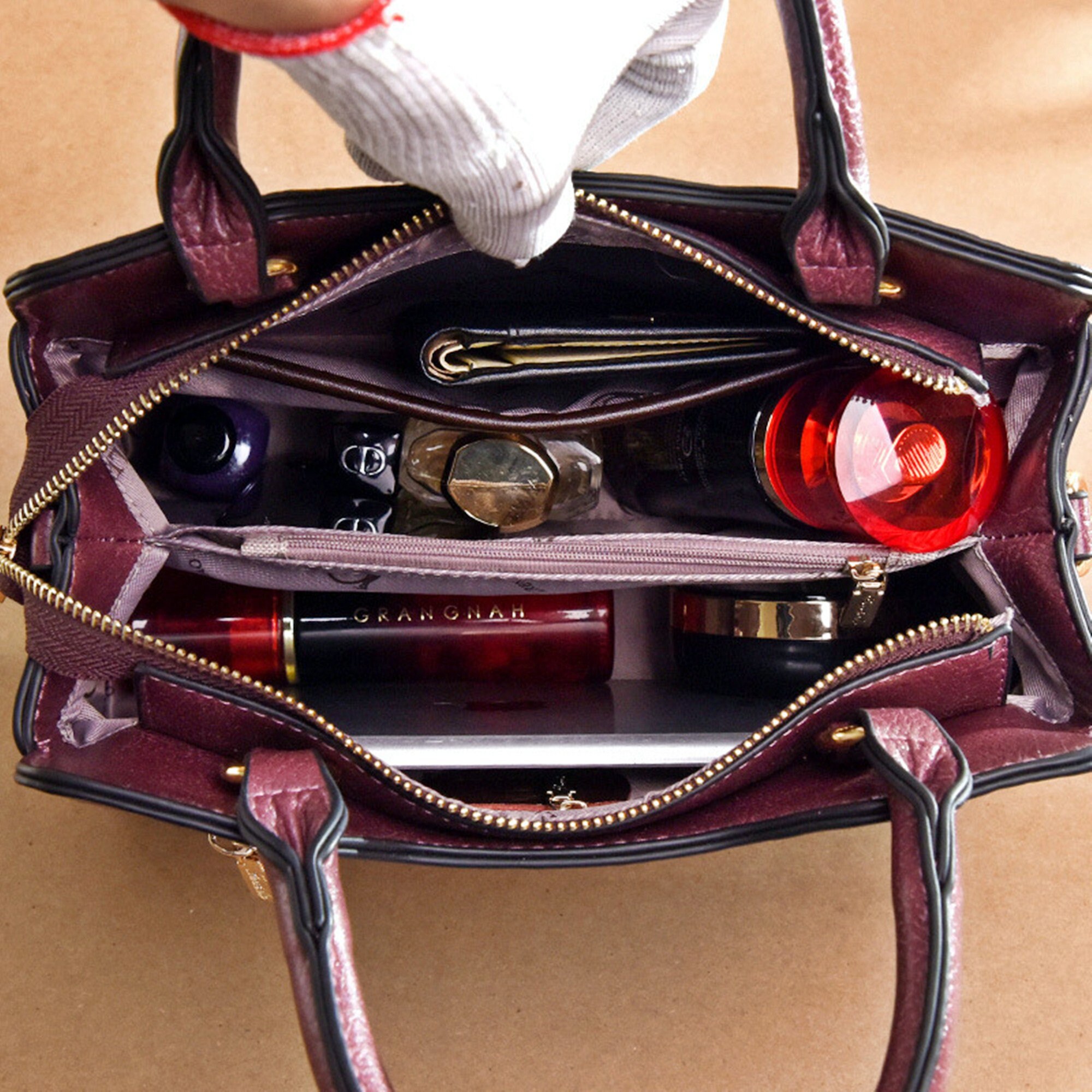  Downupdown Women Handbags and Purses Set Crocodile Pattern Tote  Bags Top Handle Handbags Wristlets Wallet Shoulder Bag Satchel 3 Pcs with  Shoulder Strap-Black : Clothing, Shoes & Jewelry