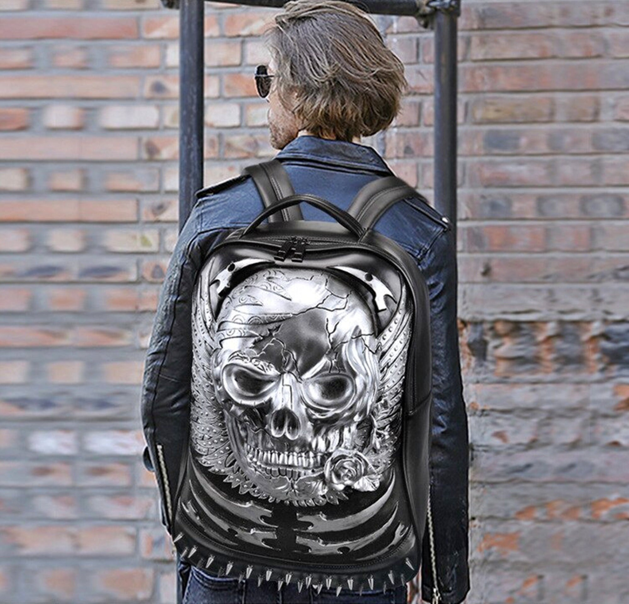 Cool Unisexs 3D Skull Backpack ,leisure Backpack , Chain Handle Bag Gold