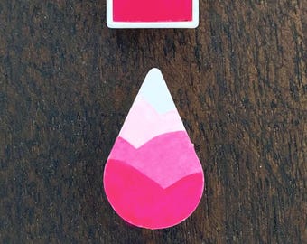 Hot Pink Watercolour Half Pan. Vibrant magenta watercolor paint.