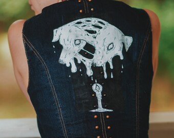 Two Headed Dog hand painted jean vest(size small)