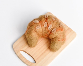 Felt Almond Croissant / Felt Pretend Play Food Croissant Bread / Felt Bakery Goods