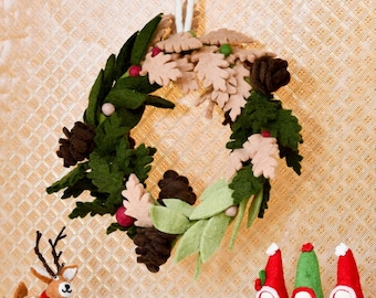 Felt Rustic Christmas Wreath | Christmas Wreath with Pine Cones and Rustic Leaves