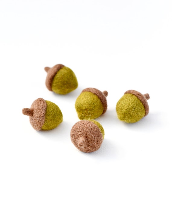 Felt Oak Green Acorns, Loose Parts Play, Small World Play, Sorting and Counting (Set of 5 or 10 Acorns)