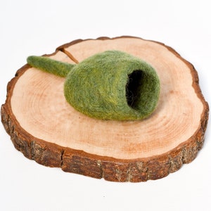 Felt Gumnut Pod