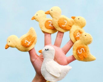 Five Little Ducks Finger Puppet Set (5 Little Ducks Made from Wool Felt)