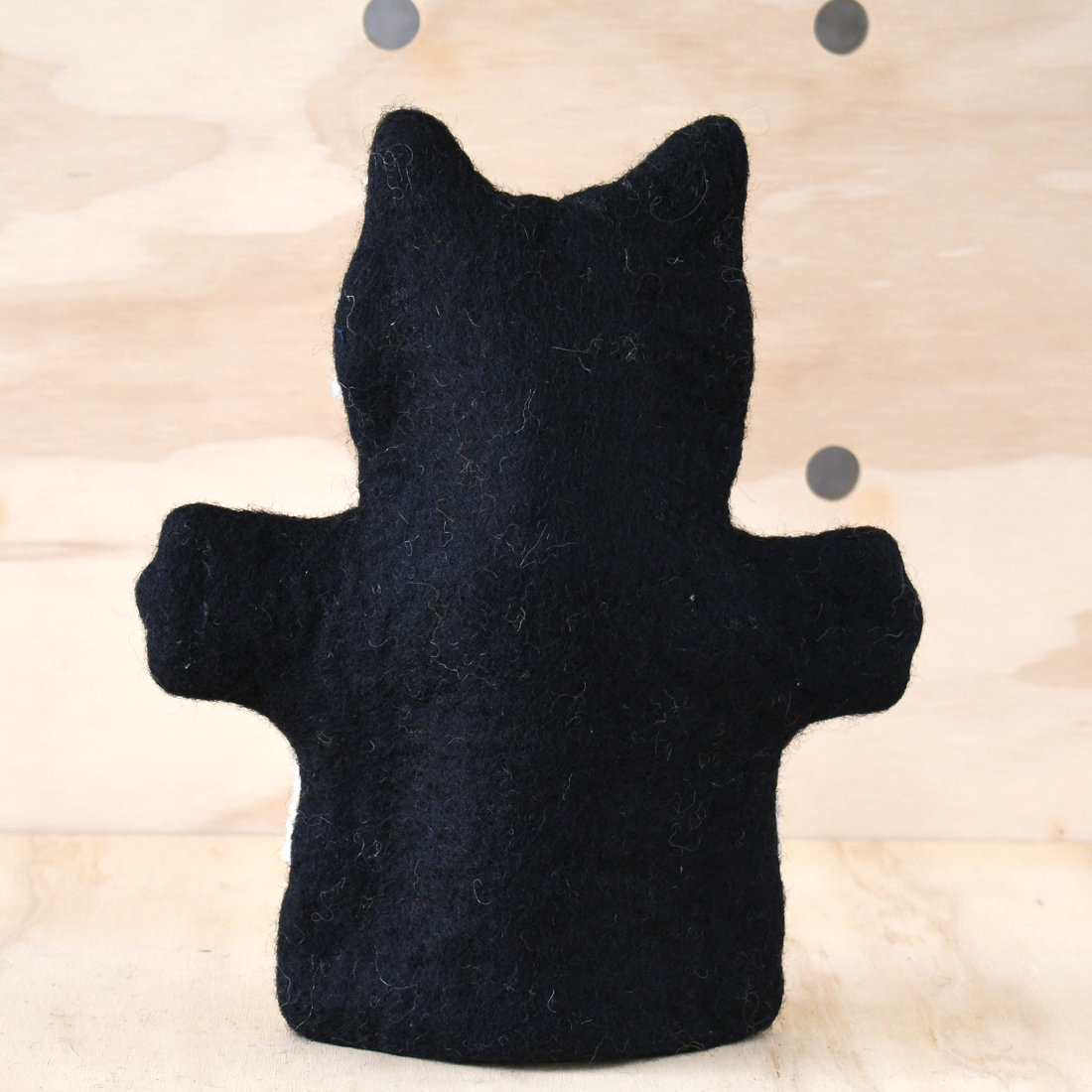 フェルト製の猫のハンドパペット - インタラクティブな遊び時間