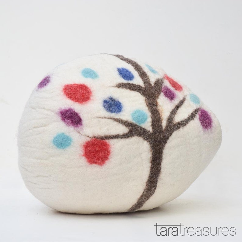 Cat Cave Pod Cocoon Wool Felt White Tree image 4