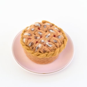 Felt Lattice Apple Pie | Felt Latticed Pie for Pretend Play Food, Felt Play Food, Play Kitchen Toy