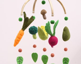 Felt Vegetables Baby Cot Crib Mobile / Carrot, Corn, Avocado, Broccoli Mobile Hanging / Eat the Rainbow Colourful Baby Mobile