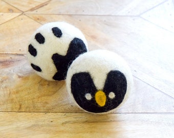 Natural Cat Toy Wool Felt Balls Monochrome Black and White Paw Owl Design for Cats