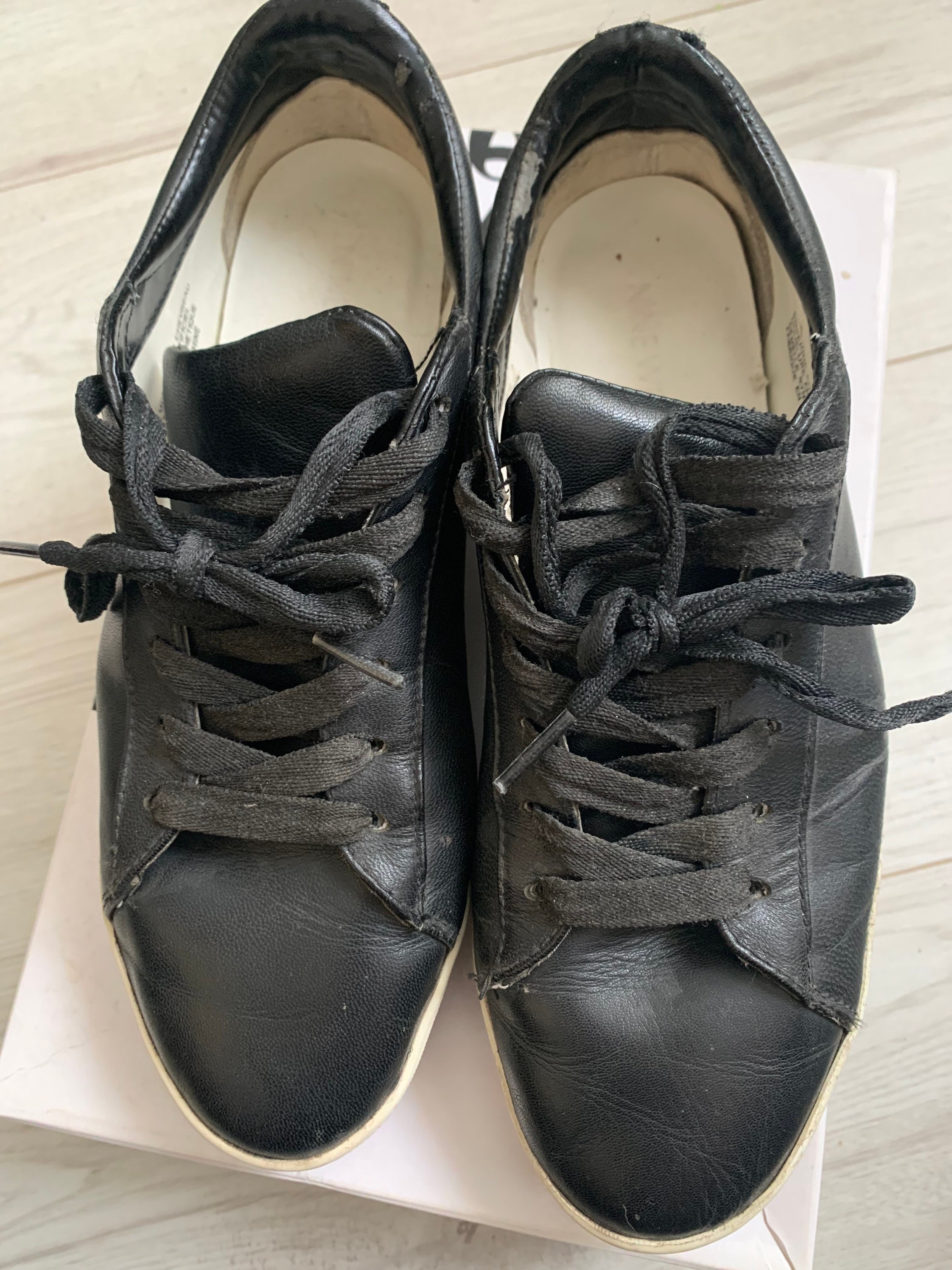 Well worn real leather shoes size is 839. Etsy