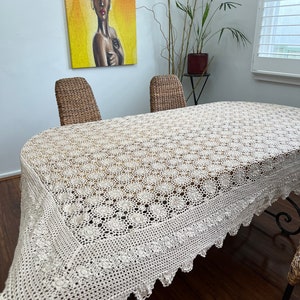 Vintage tablecloth Handmade crochet tablecloth Beige tablecloth Shabby chic tablecloth Farmhouse kitchen Wedding Decor Vintage decor
