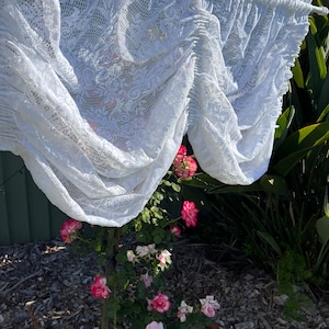 rideau vintage rideau shabby chic rideau ancien rideau rétro rideau passe-tringle rideau ballon rideau pull up rideau romantique dentelle ancienne