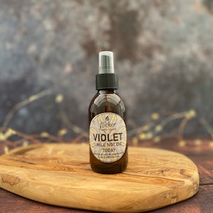 Violet | Officially Licensed Fourth Wing by Rebecca Yarros 150ml Room Spray