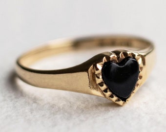 Chevalière solitaire vintage en or jaune 9 carats avec un onyx en forme de coeur - Taille UE 16,25