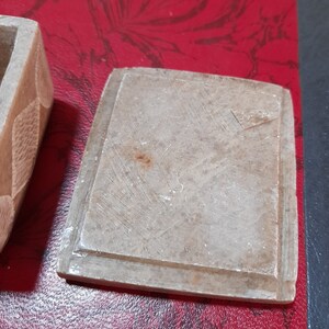 Vintage soap stone box with white leaf detail collectible image 4