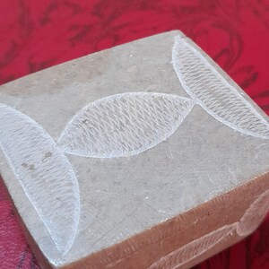 Vintage soap stone box with white leaf detail collectible image 8