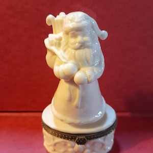 Prachtige vintage kronen kerstman snuisterij / decoratieve doos.