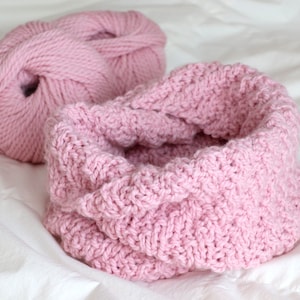 Knitting Pattern - Spiral Neck Warmer