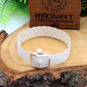 Flower Motif 1000 Sterling Straw Silver Bracelet 201021427
