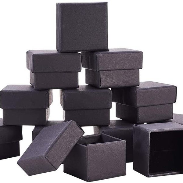 Lot de 24 boîtes à bijoux carrées en carton Kraft Boîte à bagues pour ensemble de bijoux, 1,7 x 1,7 x 1,18 pouces Noir