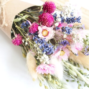 Dried flower bouquet Pink, with Clove flowers, English Lavender & Lagurus Bunny Tails, Wildflower Meadow