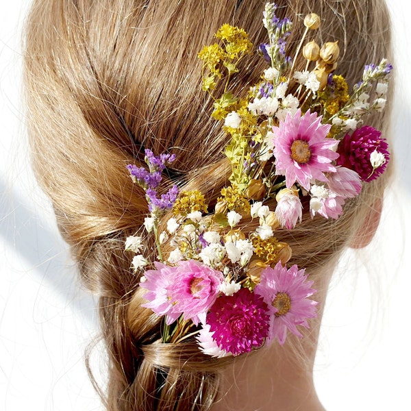 Dried Flower Hair Pins in Pink , Dried Wildflower Hair Accessory, Set of Bridal or Bridesmaid Hair Pieces with Colourful Clovers and Daisies