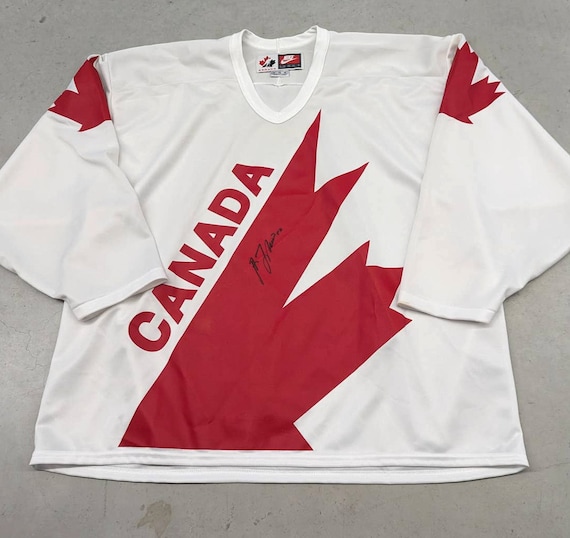 YOUTH-NWT-L/XL CANADA # 8 * RED TEAM CANADA IIHF WORLD Jr. NIKE HOCKEY  JERSEY