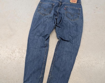 Jean en denim bleu standard 501 XX fin des années 90