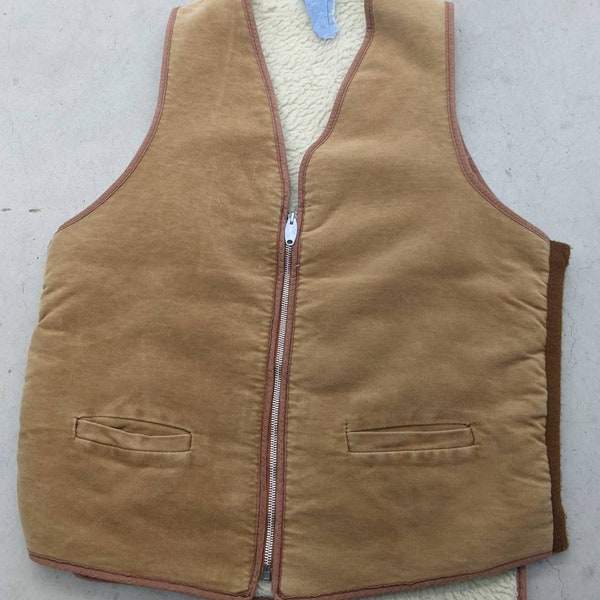 Vintage 70s Sherpa lined vest lightning zipper L