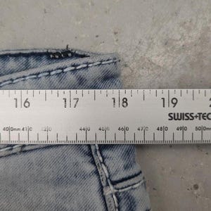 Jeans True Religion de corte cónico, de mezclilla azul lavada, estilo años 20 imagen 5